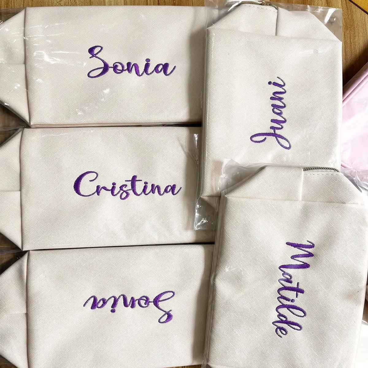 trousse de maquillage de voyage personnalisée avec nom brodé, sac cosmétique portable, pochette de rangement étanche, étuis à cosmétiques pour femmes
