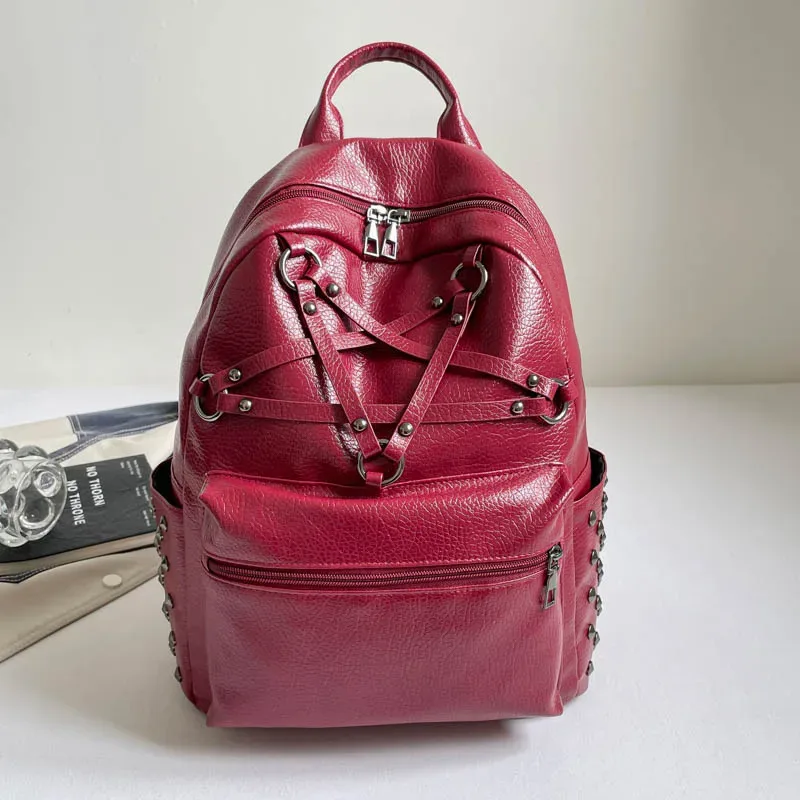 sac à dos décontracté pour femme en pu souple avec rivets, fermeture éclair solide, personnalisable, tendance, grande capacité, nouvelle collection 2026, haute qualité