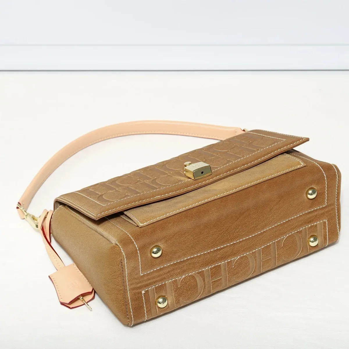 nouveau sac à main pour femme, luxe léger, haut de gamme, avec large bandoulière, sac bandoulière décontracté et polyvalent, sac à main pour les trajets quotidiens