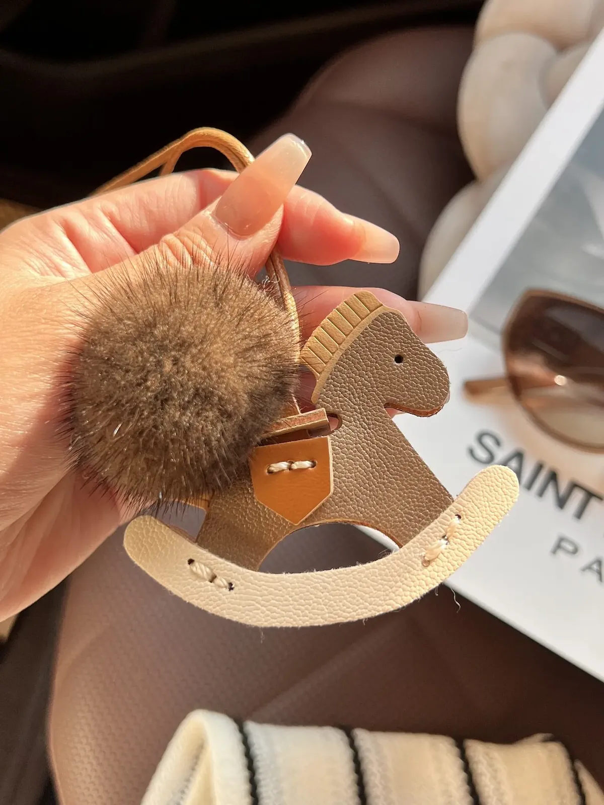 adorable breloque de sac, pendentif de sac à dos en peluche simple en forme de cheval, porte-clés, boule de fourrure de vison véritable, ornement décoratif à suspendre pour sac