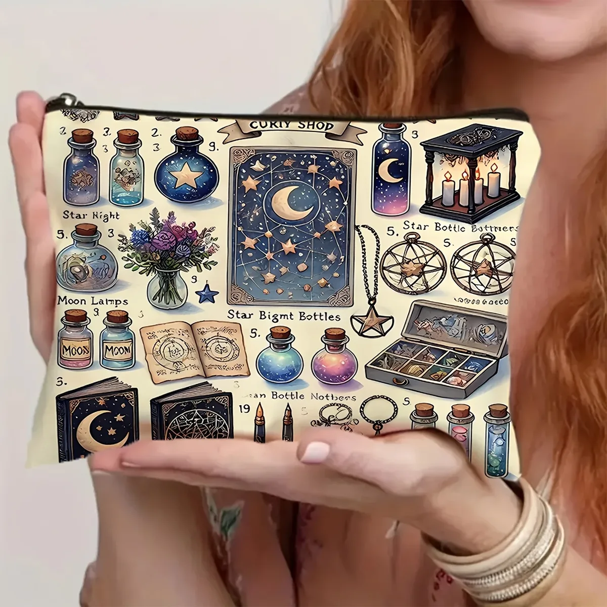 la pochette de tarot conception de carte de tarot cosmique vibrante sac cosmétique compact et portable en polyester durable pour un usage quotidien ou une pochette de voyage