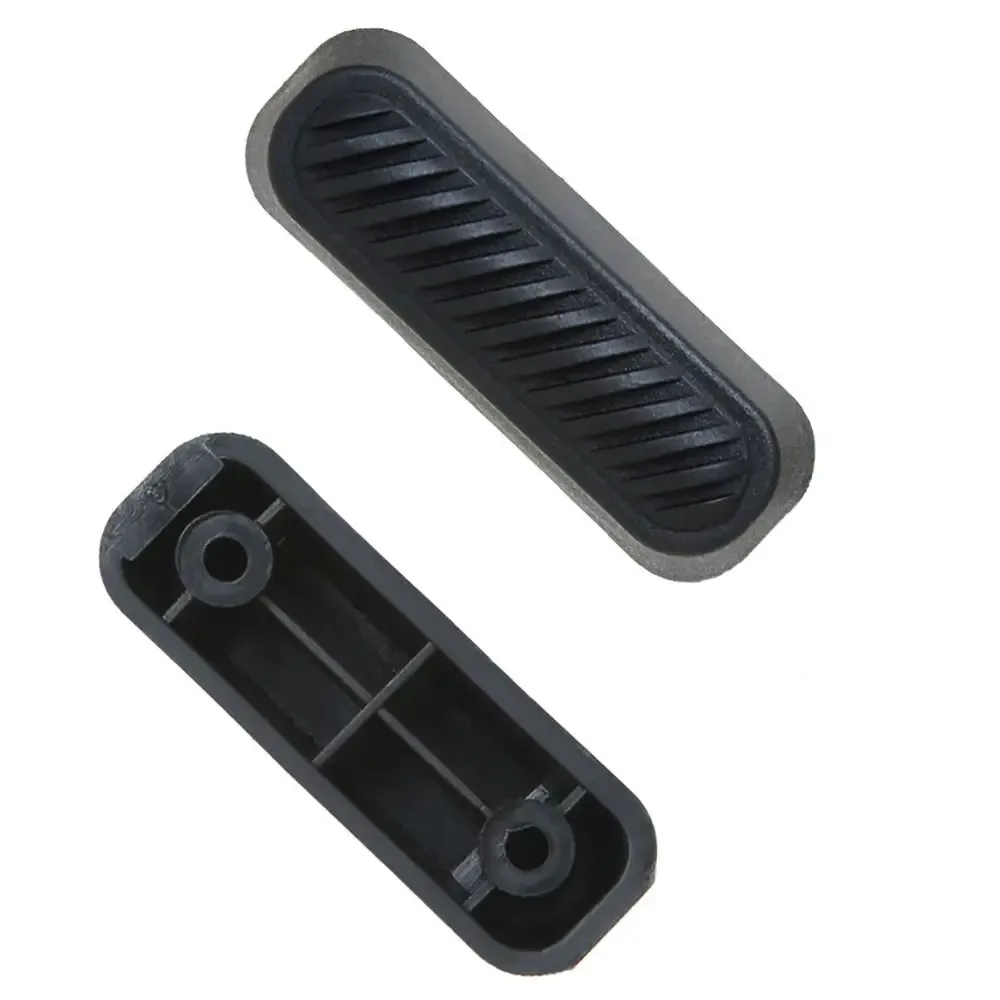 patins protection plastique noir motifs texturés boutons fixation métal supports carrés stabilité soutien voyage universel