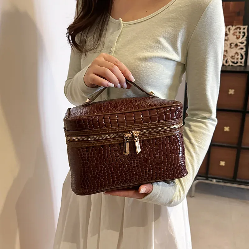 sac de maquillage à grande capacité à motif crocodile, sac de rangement cosmétique pour homme et femme, trousse de toilette, style nordique, matériau pu