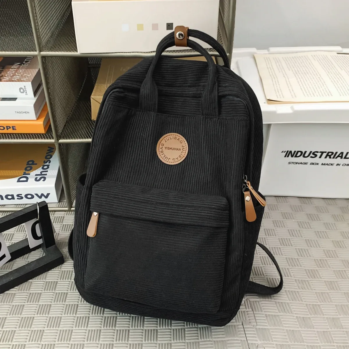 cartable en velours côtelé étudiant du secondaire étudiant du secondaire ins collège sac à dos automne et hiver nouvelle couleur pure fille sac à dos en velours classe d'étudiant shopping randonnée