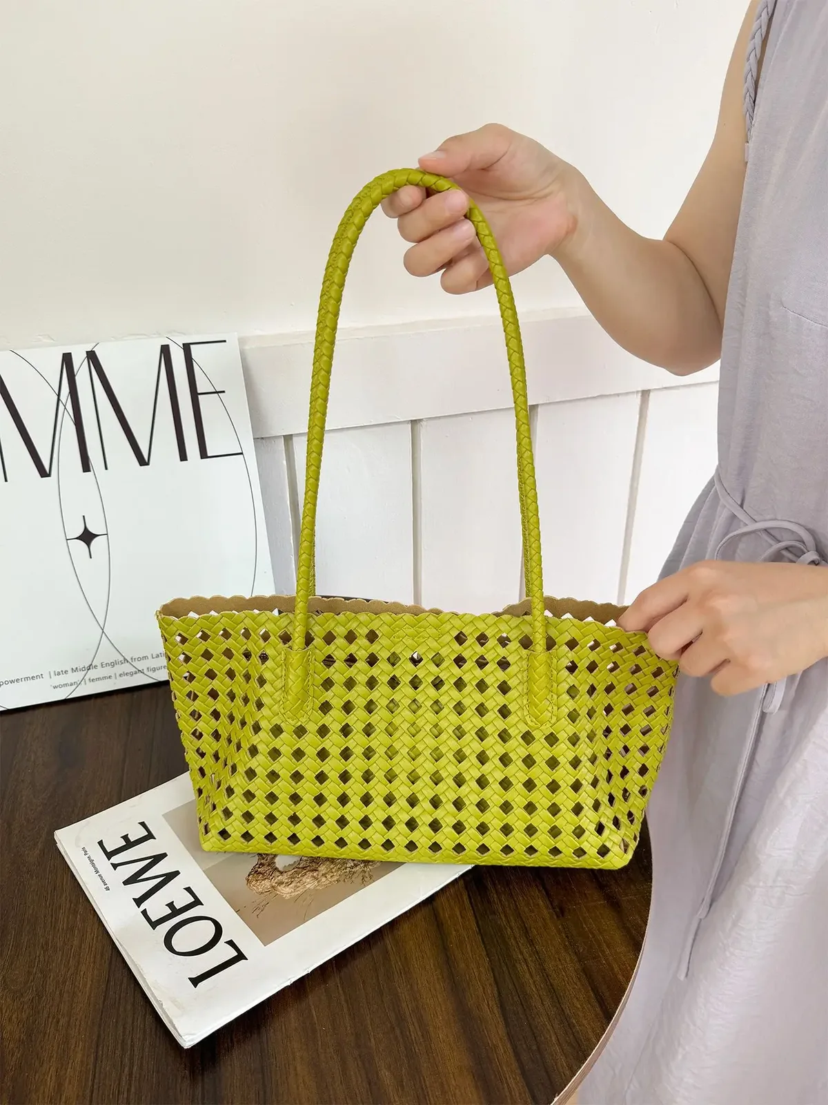 nouveau sac fourre-tout tressé creux tendance 2026 pour femme, grande capacité, sac à main porté épaule pour l'été
