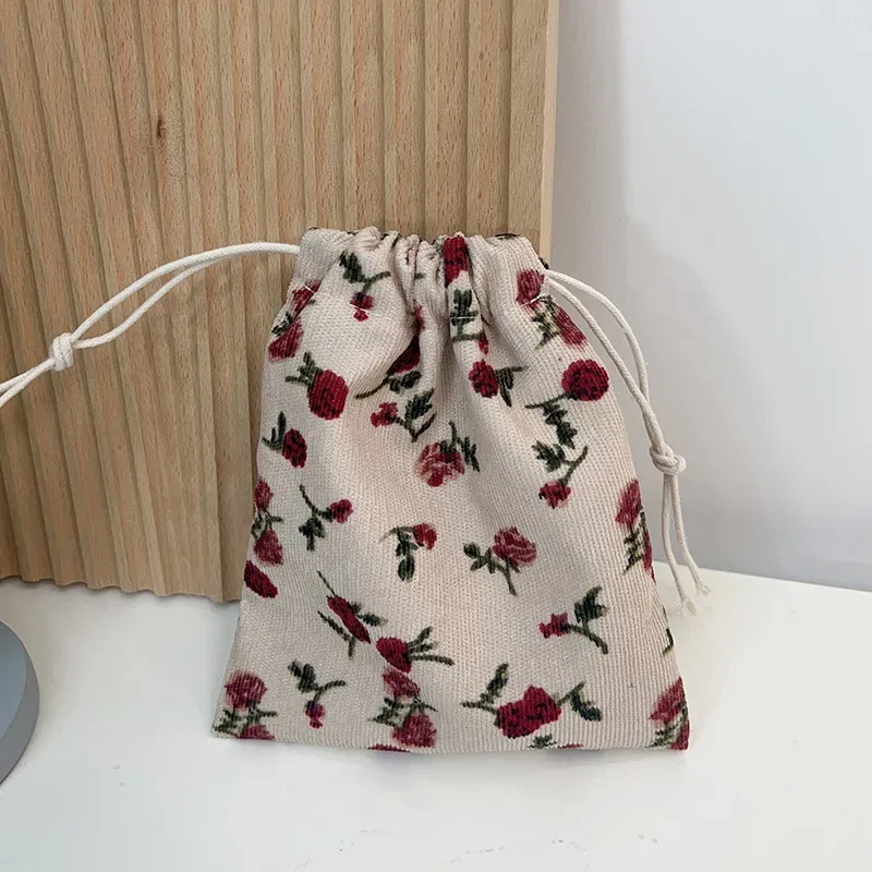 mini sac de rangement cosmétique à imprimé floral, sac de rouge à lèvres de maquillage wstring de proximité, petit gril, sac d'emballage de chaussettes de sous-vêtements de voyage