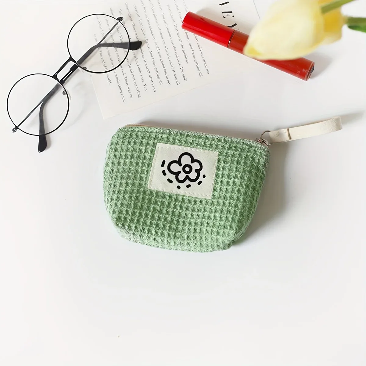 sac de rangement mignon et compact en vert matcha, sac portable pour serviettes hygiéniques, sac de rangement pour cosmétiques, porte-monnaie pour femmes