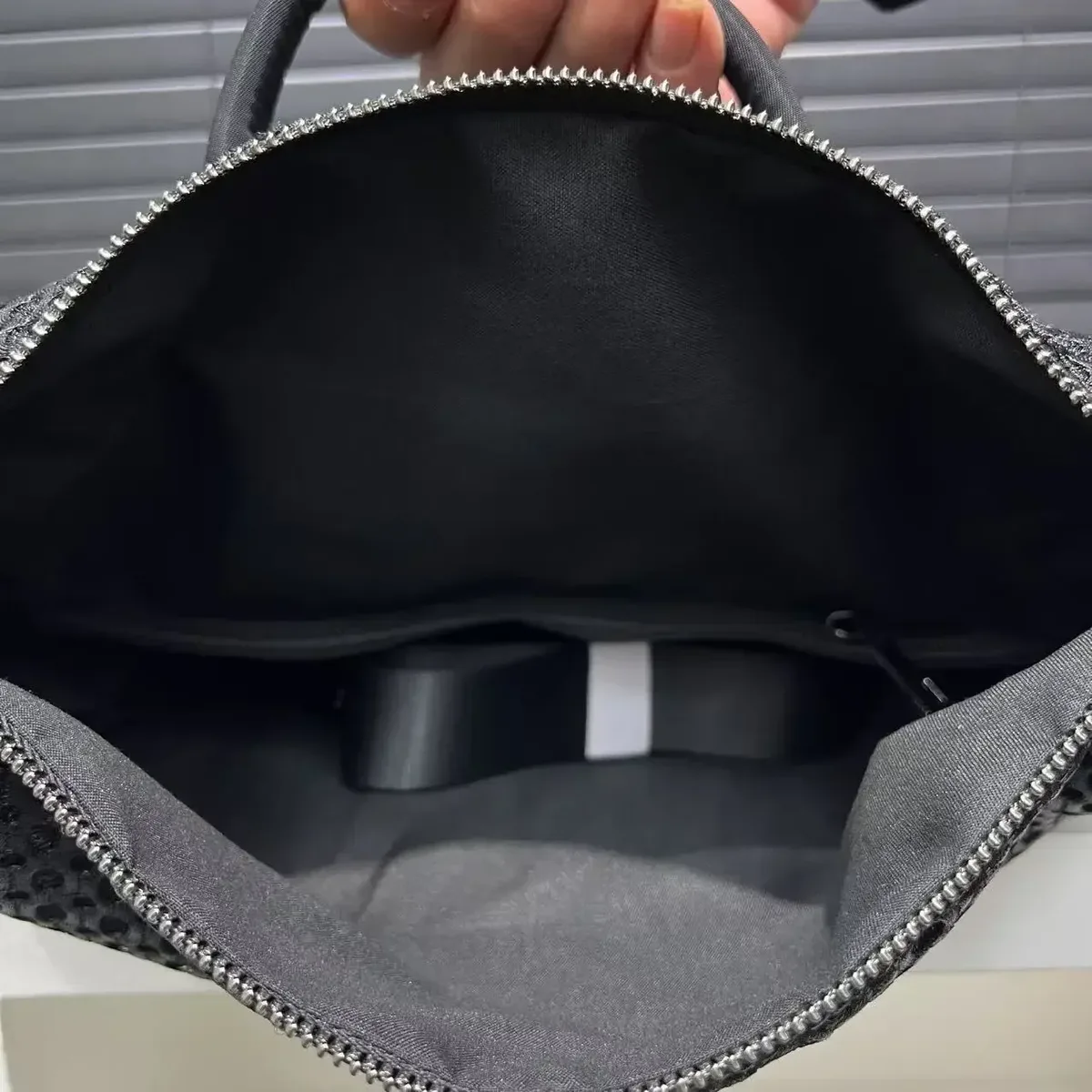 sac à dos cousu rétro à la mode, sac à bandoulière en maille décontracté de grande capacité adapté aux déplacements quotidiens