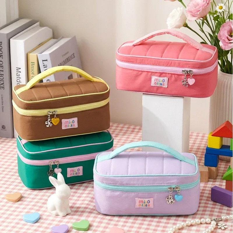 nouvelle trousse de maquillage et de soins de la peau portable de grande capacité, style coréen, trousse cosmétique à main, trousse de toilette de voyage mignonne avec blocs de couleurs