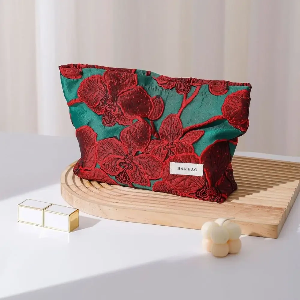 sac de rangement pour serviettes hygiéniques de voyage, trousse de maquillage rouge chinois rétro, sac de rangement portable de grande capacité pour les évaluateurs cosmétiques