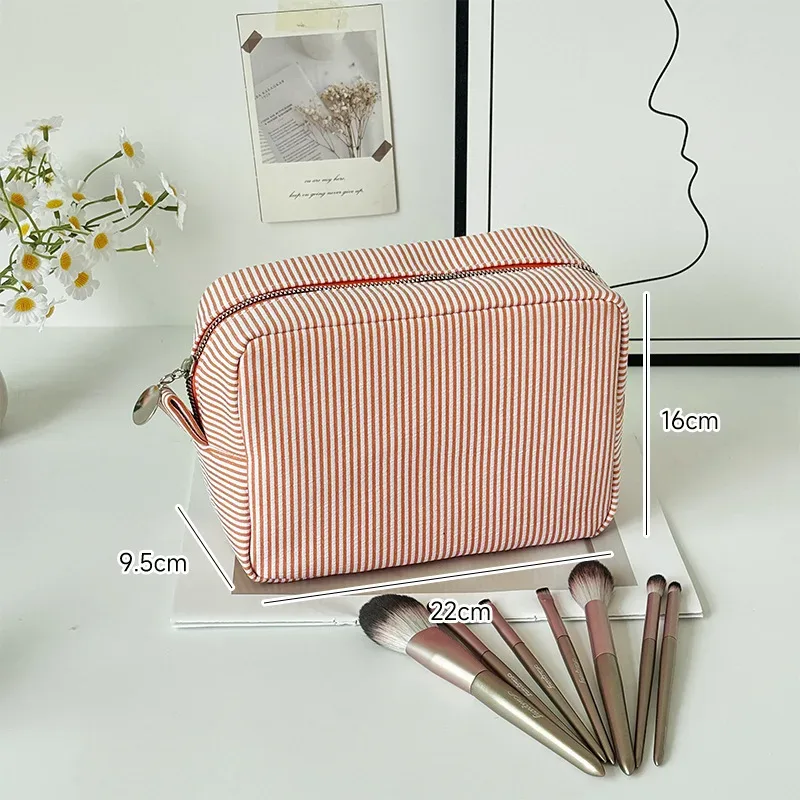 pochette cosmétique rayée personnalisée avec broderie de texte sur mesure, sac de voyage portable pour le rangement de maquillage et de soins de la peau diy