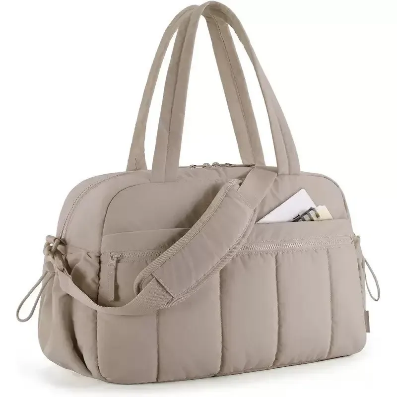 sac de voyage pour femme de grande capacité, sac de sport élégant pour le yoga, design haut de gamme pour les voyages de week-end