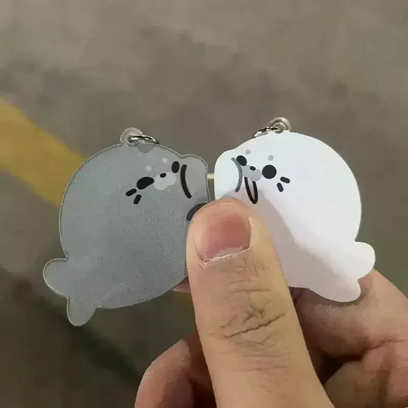1 Paire de Porte-clés en Acrylique Motif Petit Phoque de Dessin Animé, Pendentif Créatif et Mignon, Non Magnétique, pour Sac à Dos, Cadeau pour Petite Amie et Couple