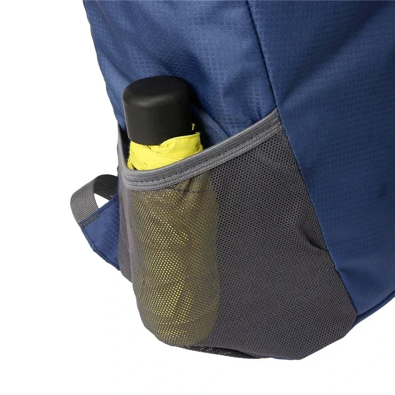 sac dos oxford université bleu bandes gris noires motif géométrique poches zippées grande poche latérale petit sac pliable imperméable sport voyage