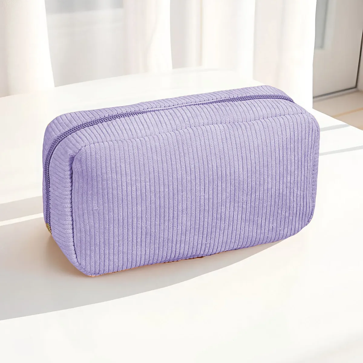 pochette à maquillage en velours côtelé brodée avec un nom personnalisé, sac cosmétique pour femmes, pochette de beauté, cadeau parfait pour une demoiselle d'honneur pour une célébration de mariage