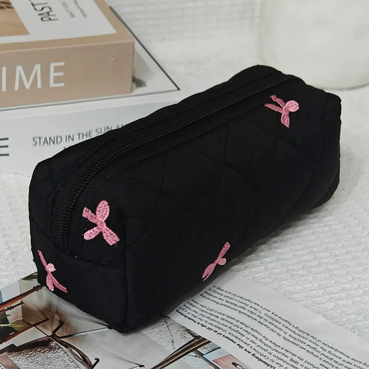 sac de rangement pour femmes, trousse de maquillage portable noire, grande capacité, nœud rose, pochette cosmétique matelassée, sac à main pour dames, articles de toilette de voyage, 2025