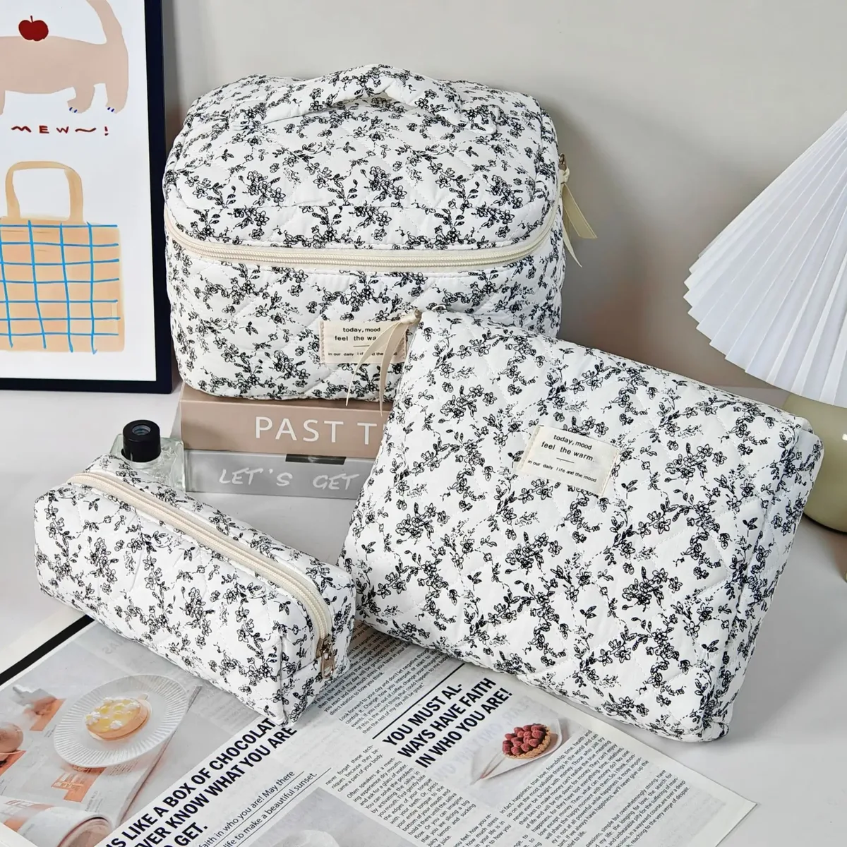trousse de maquillage à imprimé floral de grande capacité, sac de rangement de cosmétiques de voyage portable, sac de style urbain simple avec doublure en polyester pour femmes