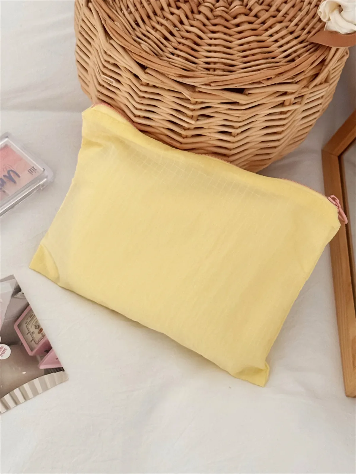 pochette de maquillage en nylon à carreaux, élégante et portable, organiseur extérieur pour câbles, articles divers, pochette de rangement cosmétique