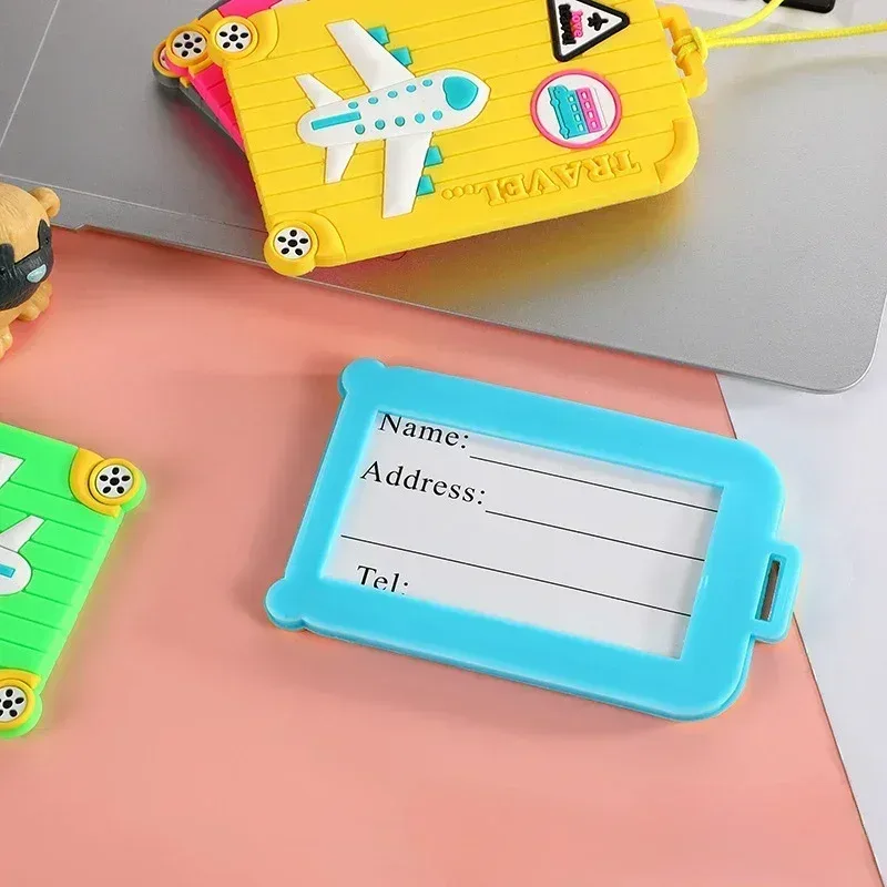 nouvelles étiquettes de bagages en pvc accessoires de voyage étiquettes de valise en silicone style de mode étiquette de voyage portable en silicone porte-adresse d'identification