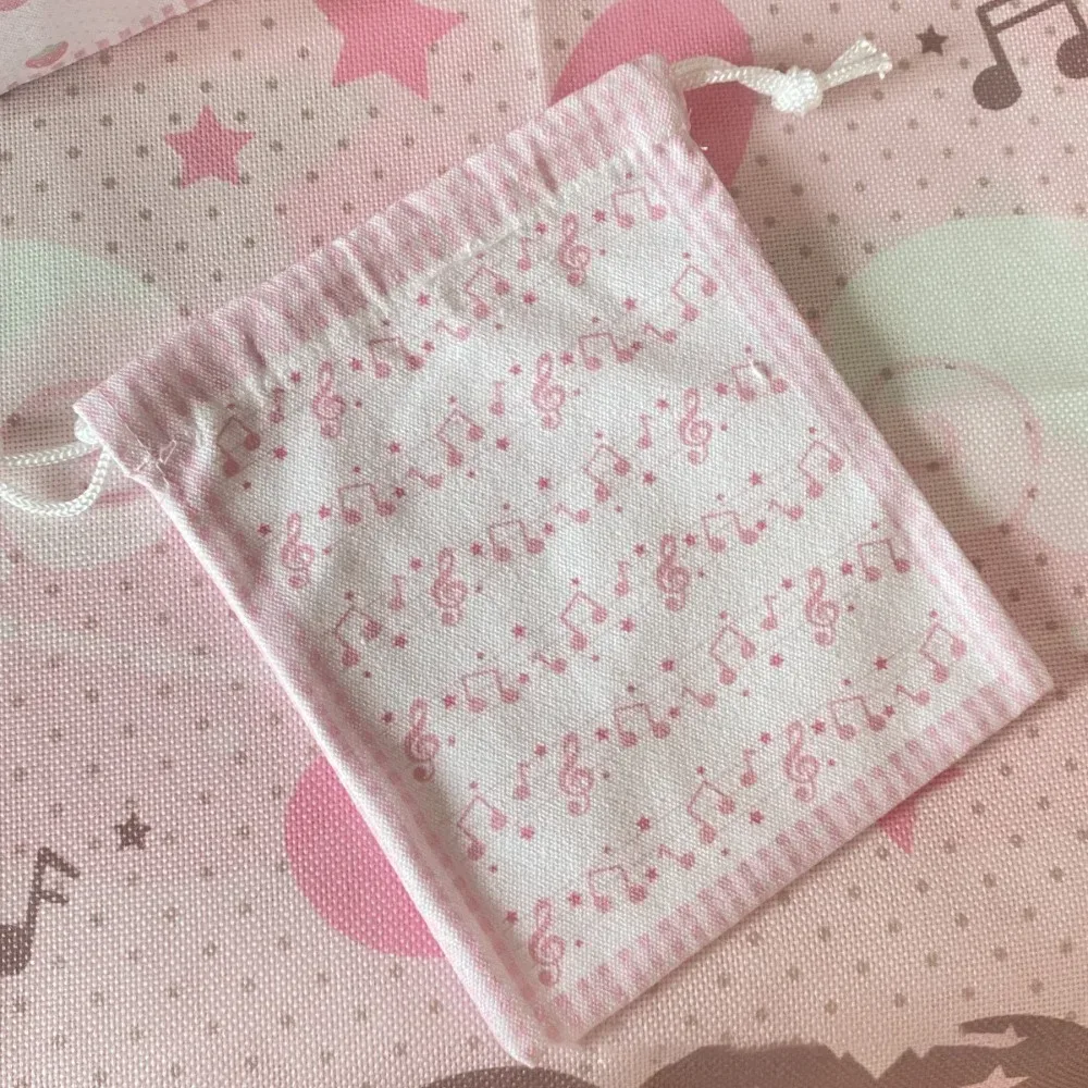 nouvelle pochette à cordon grande capacité motif fraise et note de musique, sac à monnaie portable, pochette de rangement pour maquillage, cadeau, motif dessin animé