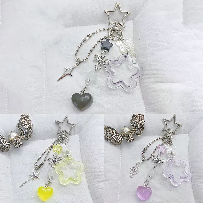 charmant porte-clés avec nœud en forme d'étoile et de cœur, parfait pour les femmes ; clé de voiture pour filles, cadeaux de décoration pour sac à dos