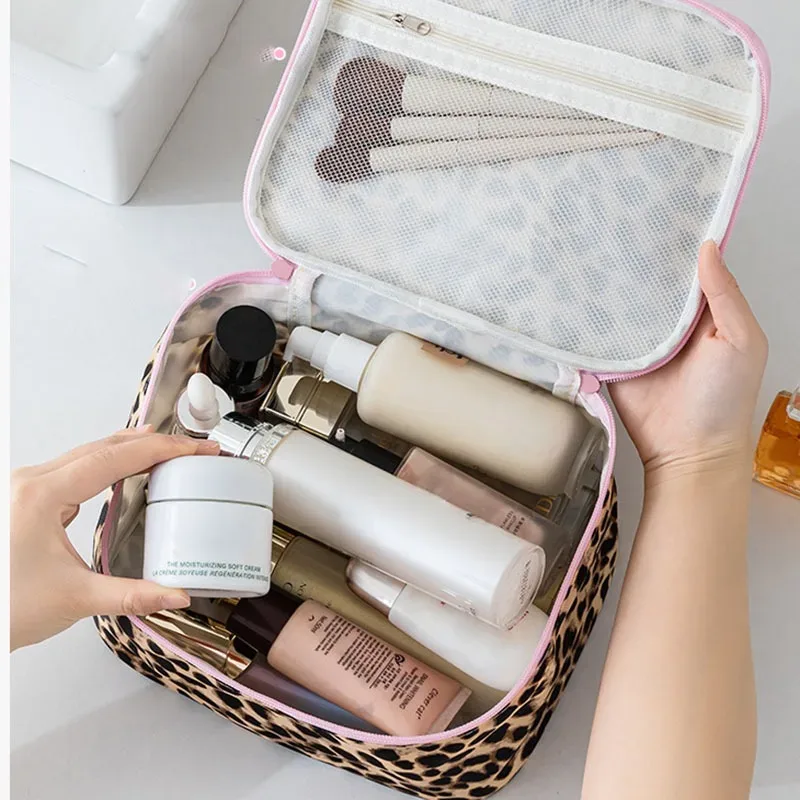 sac de maquillage portable à imprimé léopard mignon, grande capacité, organiseur de cosmétiques de voyage, sac de rangement pour vêtements et articles de toilette pour femmes