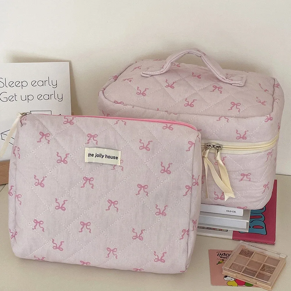 sac de toilette matelassé rose fraise pour femme, pochette de rangement portable pour maquillage et articles de toilette, sac à main zippé pour dames