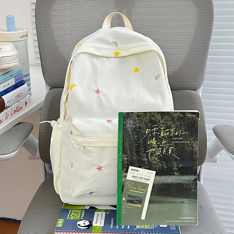 sac à dos y2k mignon et esthétique, léger, idéal pour les voyages, en nylon, décontracté, imperméable, pour adolescentes et étudiantes.