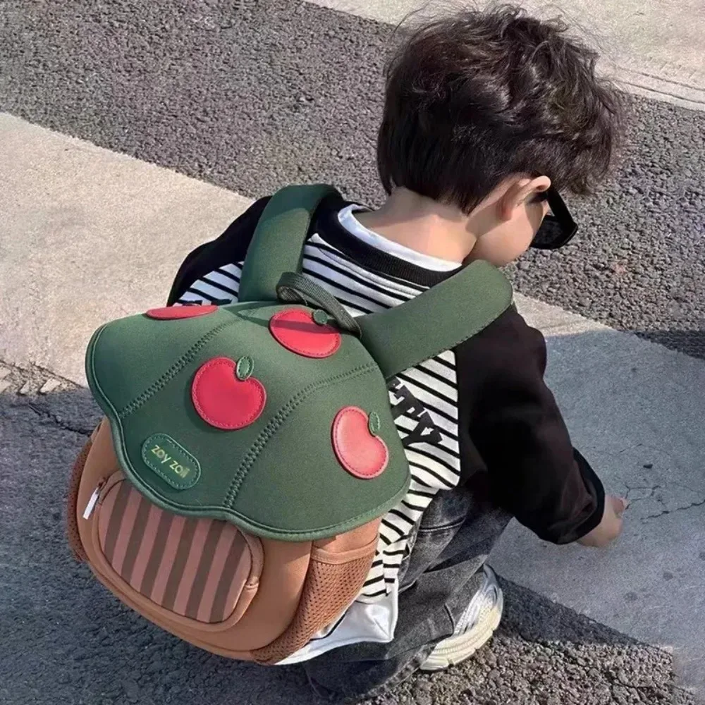 mini sac à dos mignon en forme de champignon pour enfants, nouveaux sacs à dos de bébé de dessin animé pour hommes et femmes