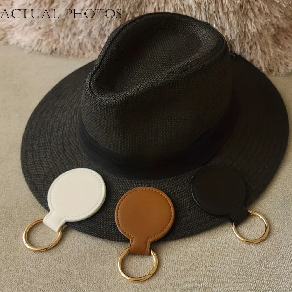 clip magnétique chapeau cuir synthétique marron blanc noir accessoire voyage sac main dos bagages pratique durabilité polyvalence fixation