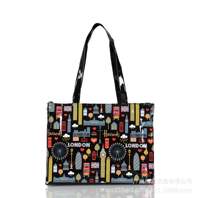 sac fourre-tout imperméable en pvc à imprimé cartoon pour femmes, sac à main décontracté et portable, sac pour le shopping, les trajets quotidiens et l'utilisation quotidienne en extérieur. ﻿