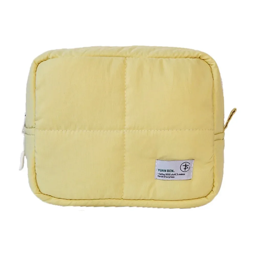 trousse de maquillage matelassée carrée type puffer, pochette cosmétique souple couleur unie, sac de rangement pour soins de la peau, voyage