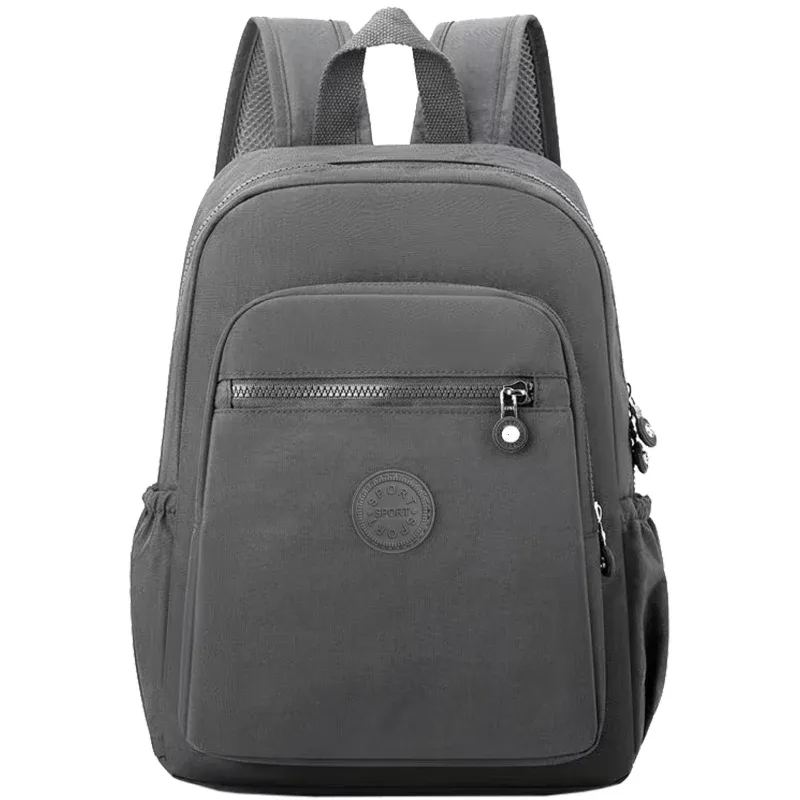 sac à dos chic et minimaliste pour femme, sac à dos en nylon durable anti-éclaboussures, sangle réglable pour les trajets quotidiens, le shopping et les activités de plein air