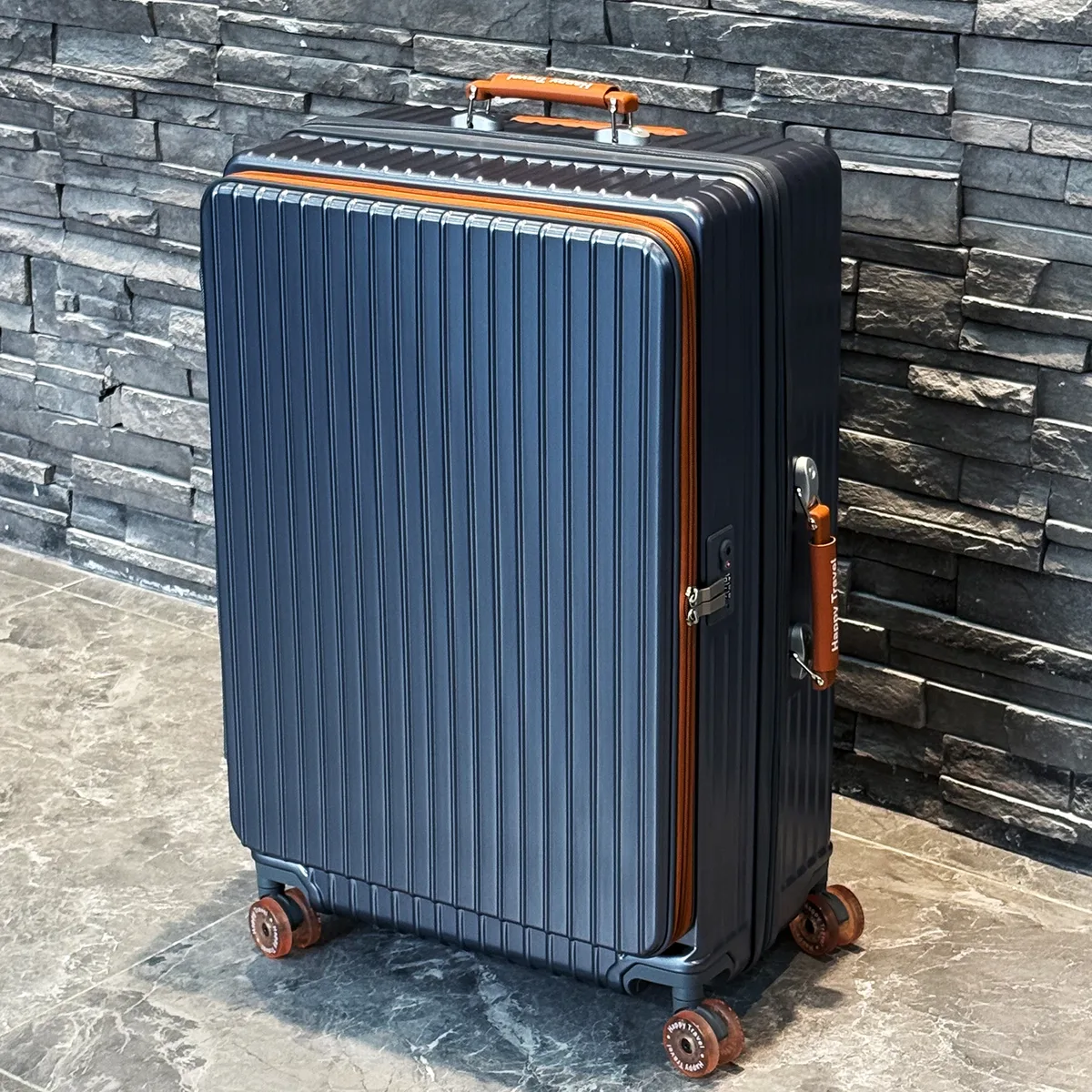 valise bagage rigide abs blanc vert roulettes toupie poignée télescopique couche extensible serrure douanière usage voyage longue distance vacances mer