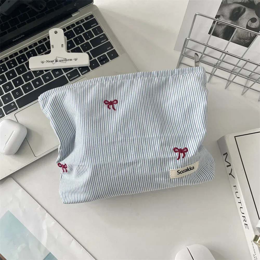 pochette de rangement de maquillage portable pour femmes, sac à main simple, organisateur de voyage, sac à cosmétiques élégant pour dames, sac à fermeture éclair pour cadeau