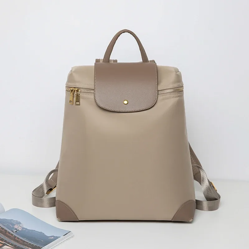 "sac à dos élégant de grande capacité pour femmes | durable et résistant aux taches | pliable léger | sac à dos de voyage étanche"