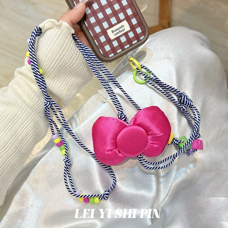 chaîne téléphone plastique fleur rouge fleurs perles dorées tressée bleu marron style ethnique pendentif bandoulière kawaii