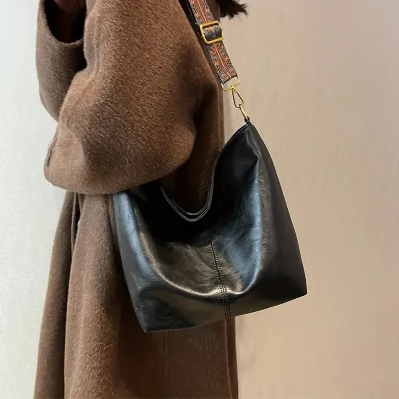 sac fourre-tout de couleur unie à la mode pour femmes, sac à bandoulière polyvalent décontracté à fermeture éclair pour un usage quotidien, sac de banlieue tendance assorti avec tout