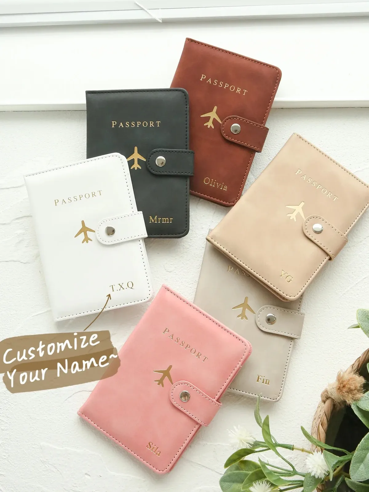 housse de passeport personnalisée avec texte doré, portefeuille chic à boucle pour homme et femme, estampage à chaud du nom, porte-passeport pour les voyages