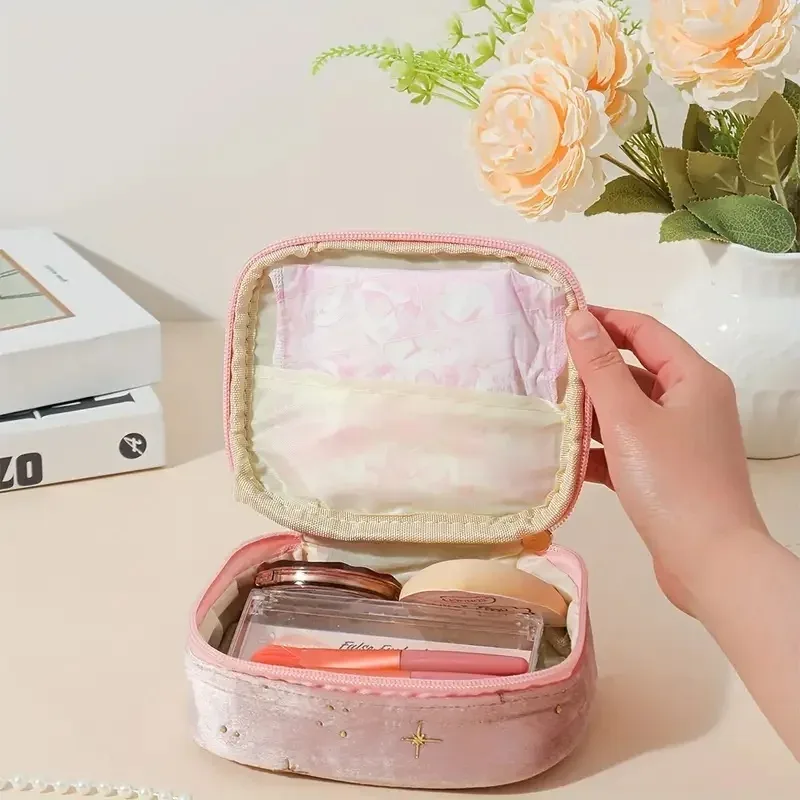 nouvelle trousse de maquillage scintillante en velours 2026, grande capacité, pochette multi-usages avec fermeture éclair dorée pour maquillage et monnaie, 4 couleurs