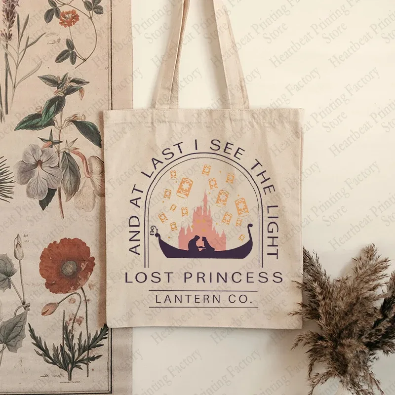 raiponce lost princess pattern sac fourre-tout en toile lanterne co. sac à bandoulière pour femmes, sacs de courses réutilisables, meilleur cadeau pour les amateurs de films
