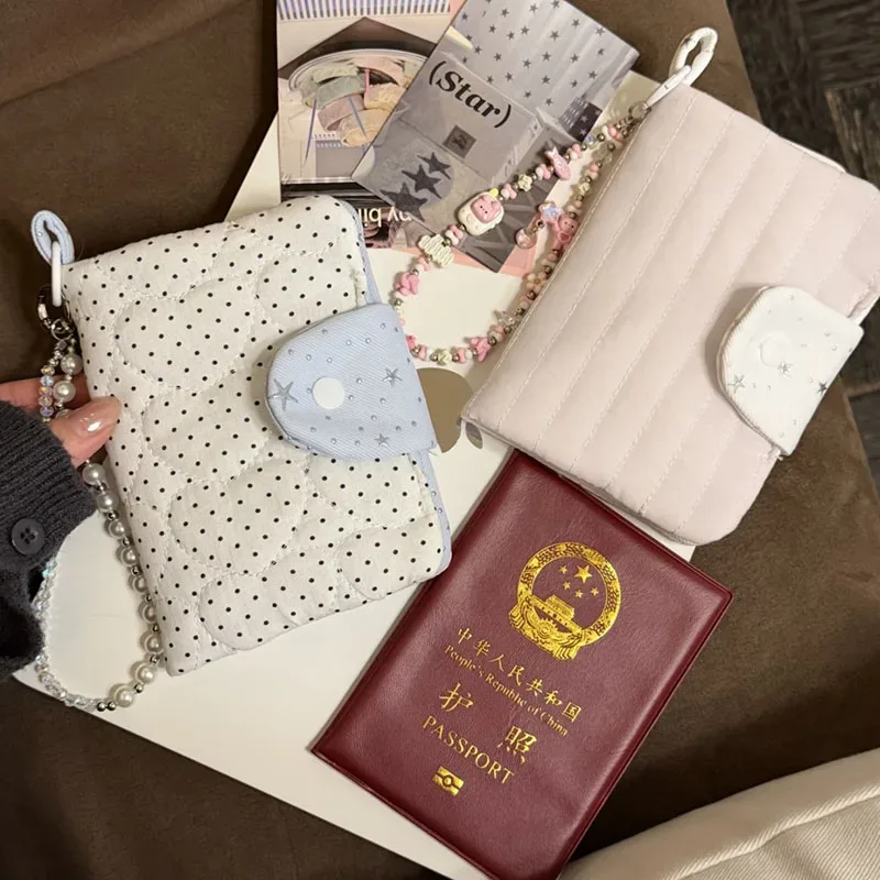 Portefeuille multifonction pour cartes de crédit, porte-passeport, organiseur de billets d'avion, étui pour femme avec imprimé étoiles et pois