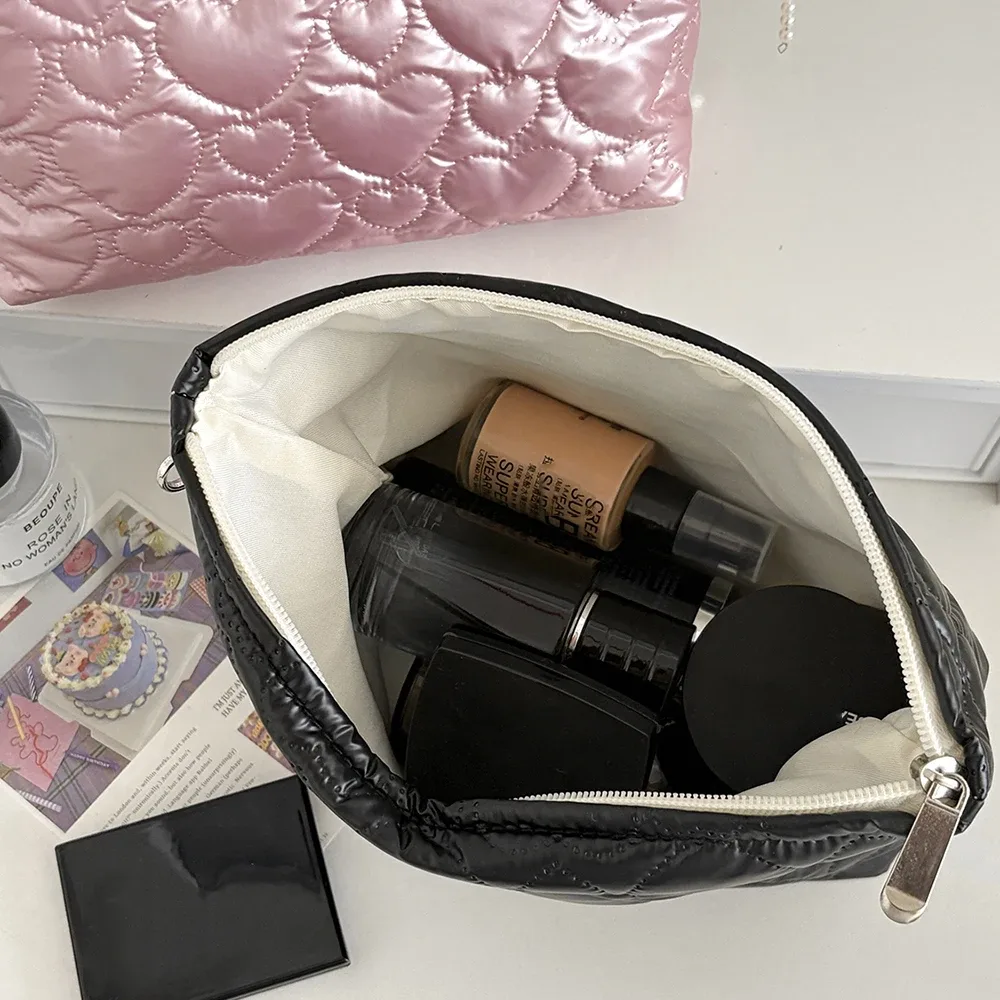 sac de maquillage étanche de grande capacité en forme de cœur pour femmes, sac à main de voyage, pochette de rangement de cosmétiques et de toilette, sac carré élégant à fermeture éclair