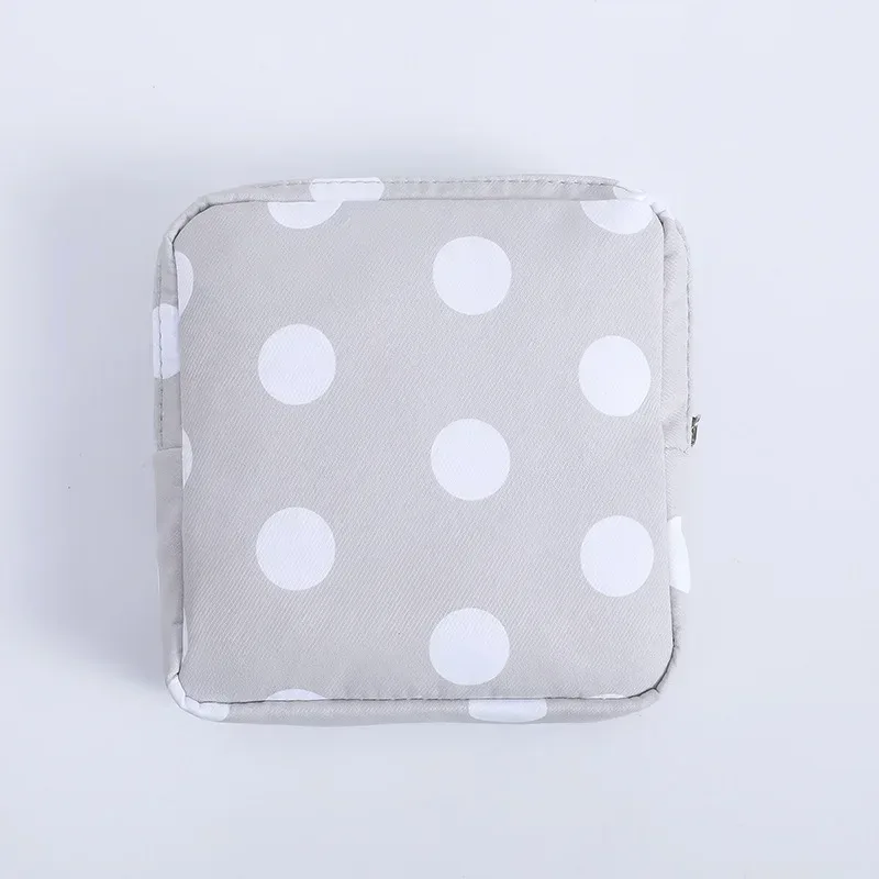 trousse toilette toile imprimés animaux couleur noir blanc bleu rose gris usage voyage cosmétiques maquillage