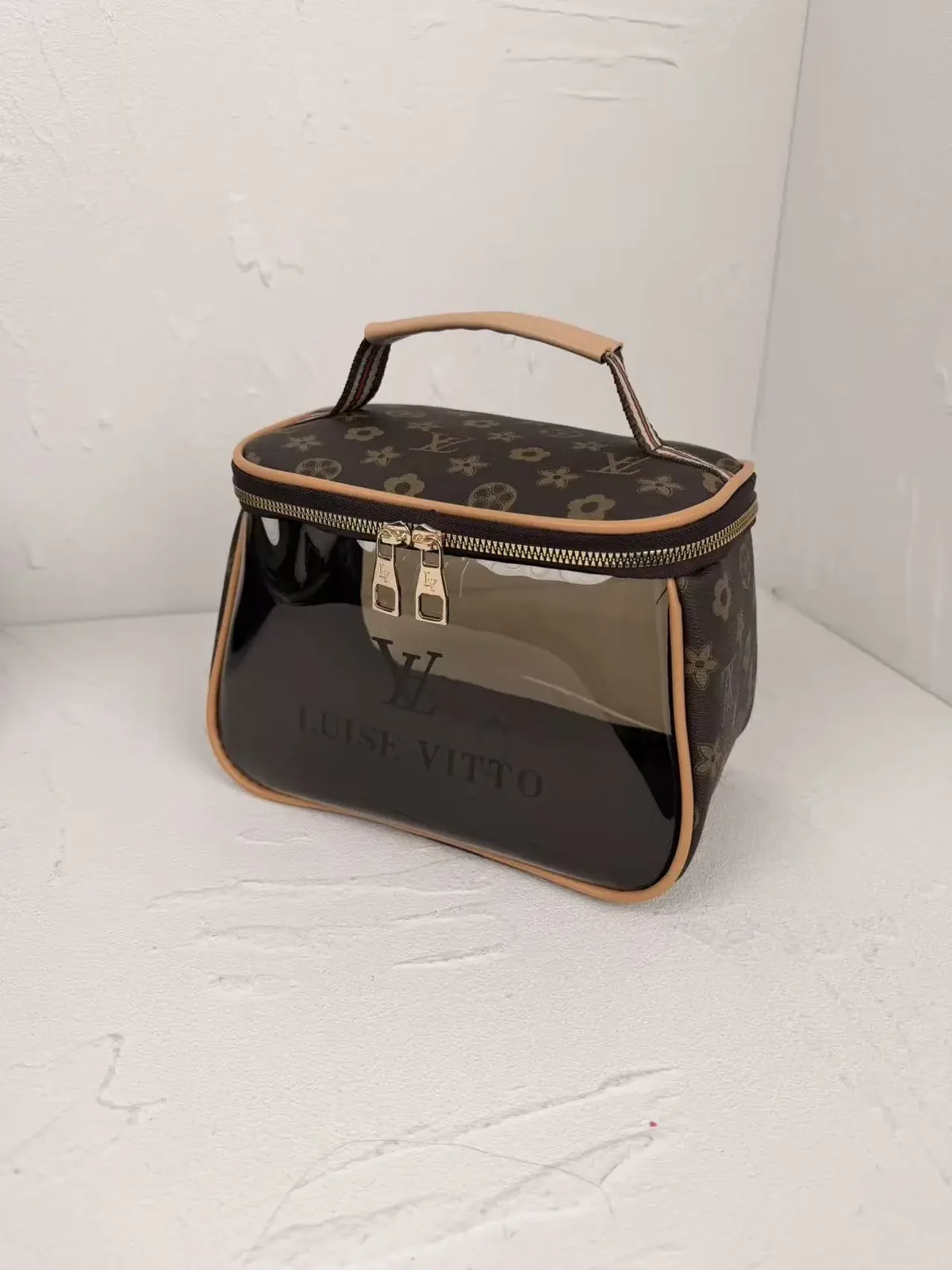 la trousse de toilette pero storecompact convient pour la salle de sport, la natation, le camping et les courtes vacances de week-end.