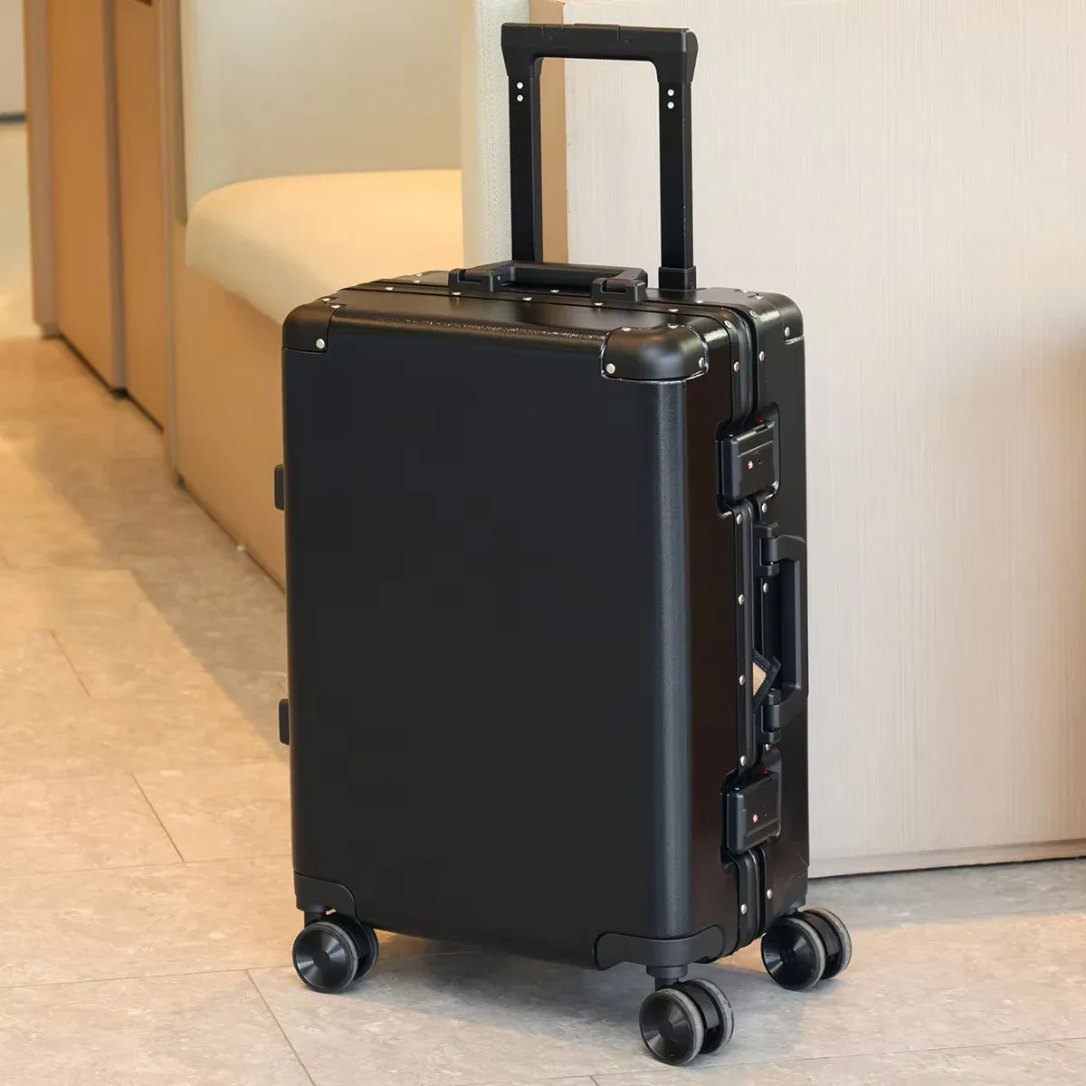 valise bagage roulante pc grise dorée toupies sécurité voyage grande capacité transport vêtements accessoires