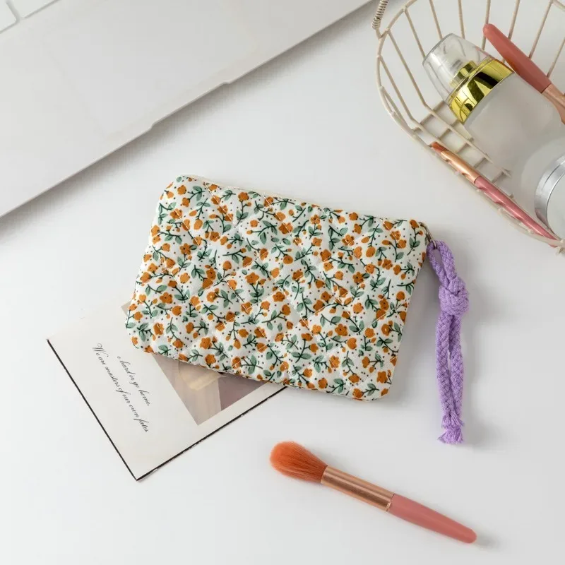 sac à cosmétiques avec nœud mignon, sac à cosmétiques à fermeture éclair pour femmes, petit étui de rangement pour rouge à lèvres, trousse de maquillage, sacs pour cartes de voyage pour dames