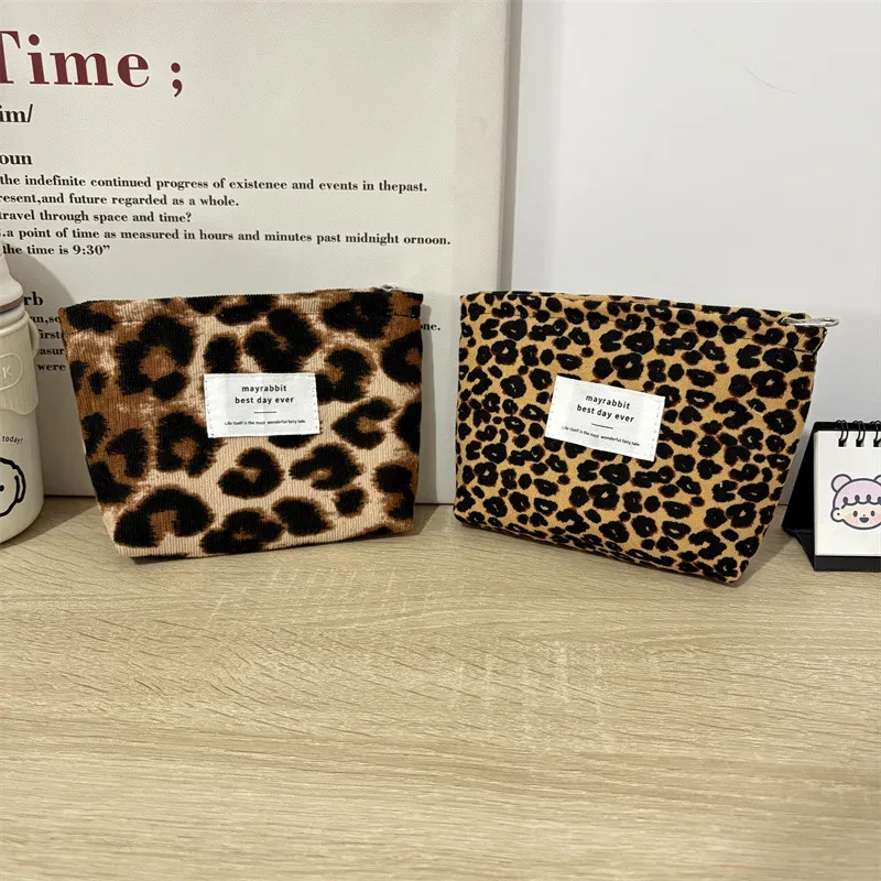 nouvelle trousse de maquillage rétro en velours côtelé pour femme, organisateur de soins de la peau et cosmétiques, pochette de voyage, trousse de toilette