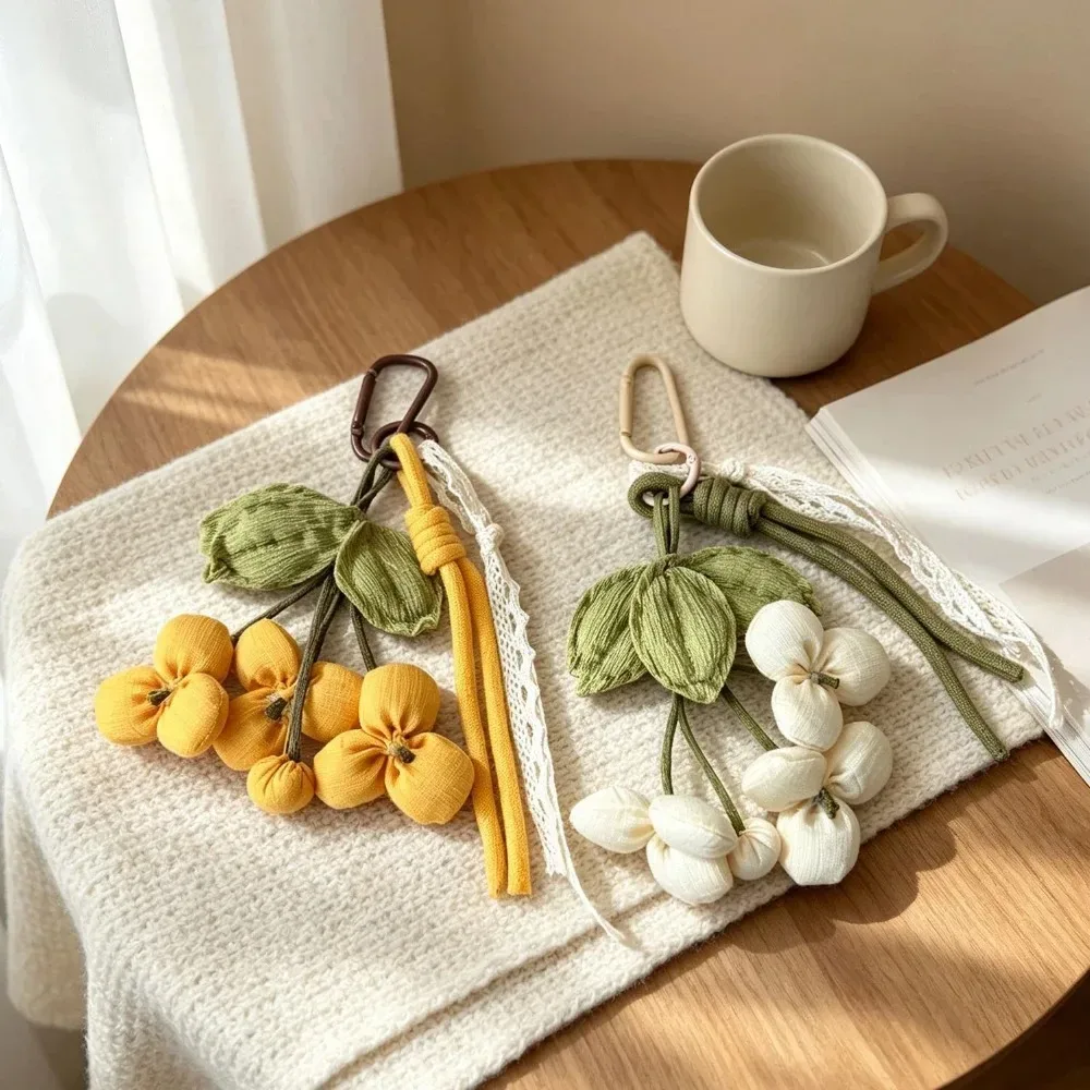 breloque de sac en tissu en forme de fleur, ruban en dentelle, pince à bouquet, accessoire pour sacs à main, sacs cabas, sacs à dos, cadeau mignon pour femmes, décoration quotidienne.