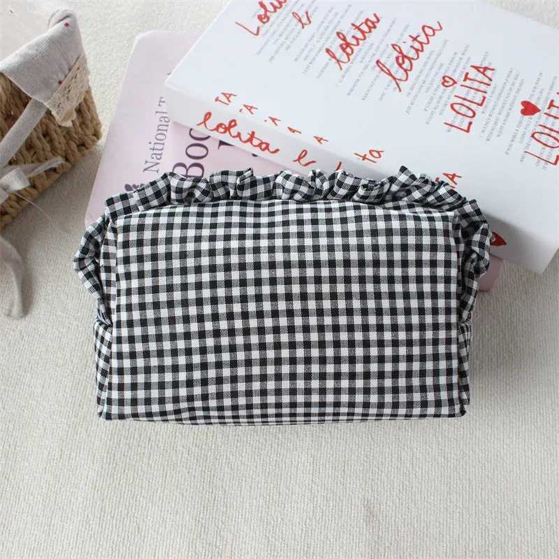 pochette de maquillage personnalisée à volants en gingham, trousse de toilette avec nom personnalisé, cadeau pour les demoiselles d'honneur